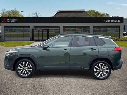 Used 2023 Toyota Corolla Cross XLE image 7