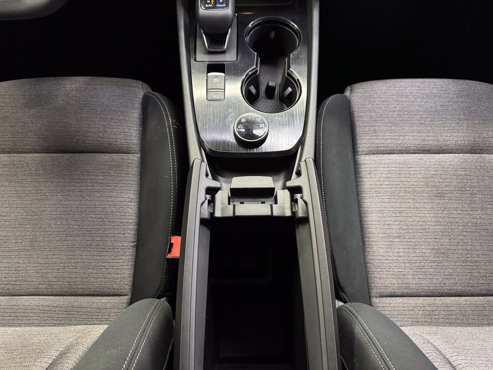 Used 2021 Nissan Rogue SV AWD/4WD image 25