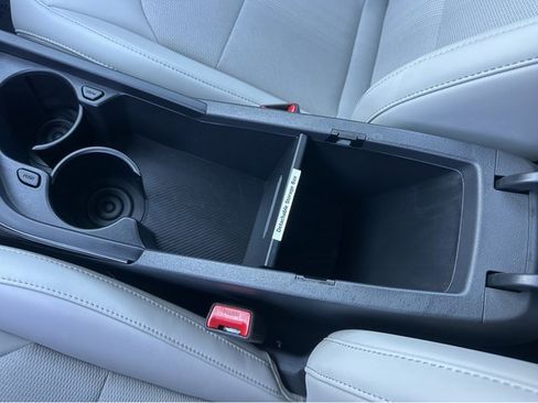 Certified 2025 Kia Niro EX image 30