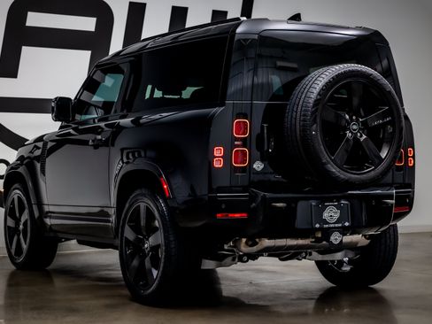 Used 2023 Land Rover Defender 90 X-Dynamic SE AWD/4WD image 27