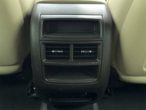 Used 2018 Cadillac XT5 Luxury w/ Driver Awareness Package image 20