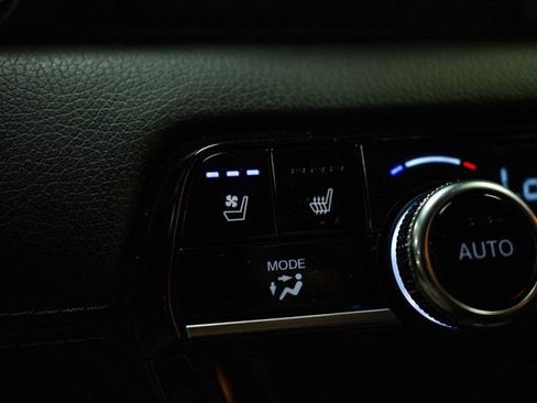 Used 2023 Honda Pilot Elite image 23