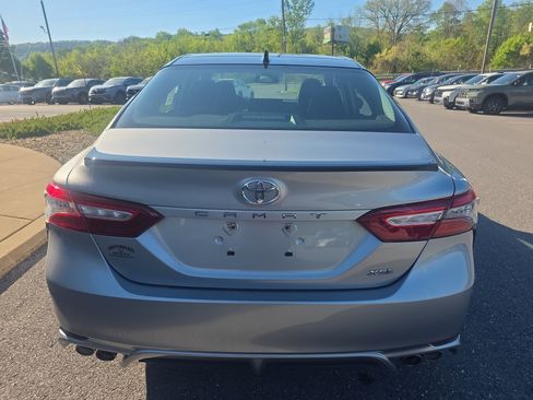 Used 2019 Toyota Camry XSE FWD image 6