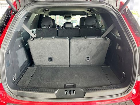 Used 2025 Ford Explorer ST-Line w/ Premium Package image 26