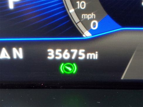 Used 2022 Volkswagen Tiguan SE R-Line image 27