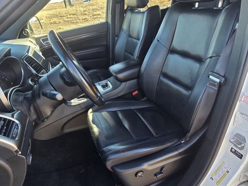 Used 2022 Jeep Grand Cherokee Limited image 13