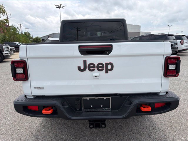 Used 2026 Jeep Gladiator Mojave AWD/4WD image 6