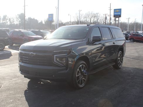 New 2026 Chevrolet Suburban RST w/ Advanced Technology Package image 6