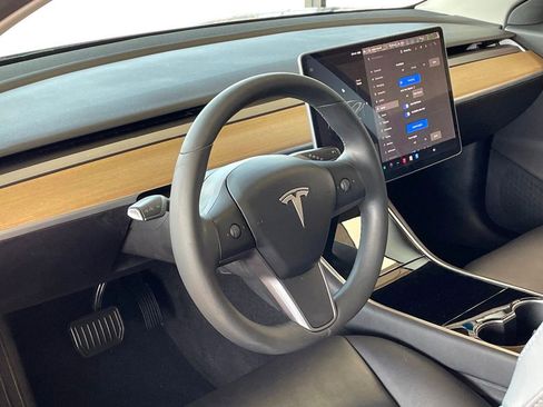 Used 2019 Tesla Model 3 Long Range image 12