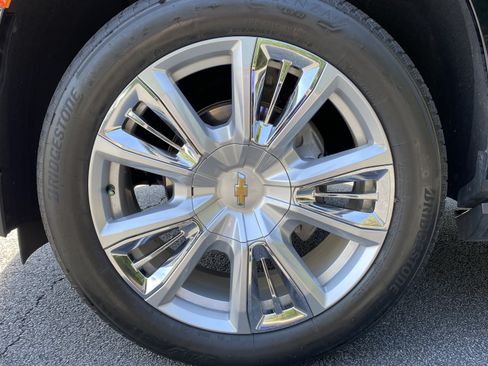 Used 2023 Chevrolet Tahoe High Country w/ Premium Package 2 AWD/4WD image 43