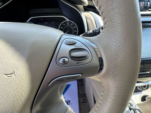 Used 2015 Nissan Murano Platinum w/ Platinum Technology Package AWD/4WD image 22