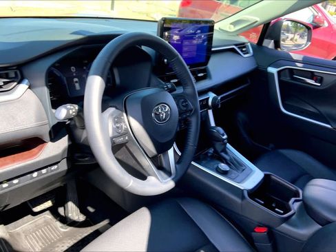 Used 2025 Toyota RAV4 Limited w/ Weather Package image 15