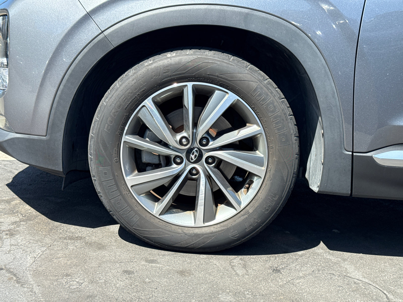 Used 2019 Hyundai Santa Fe FWD image 4
