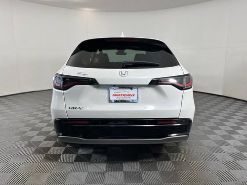 Certified 2025 Honda HR-V EX-L image 11