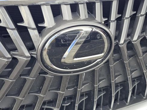 Used 2023 Lexus ES 350 w/ Premium Package image 3