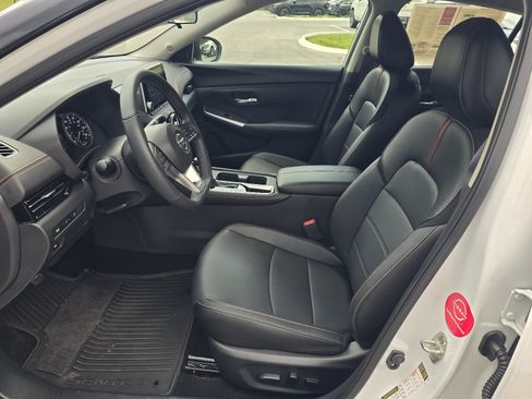 Certified 2023 Nissan Sentra SR w/ SR Premium Package FWD image 12