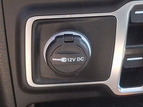 Used 2025 Jeep Wrangler Unlimited Sport AWD/4WD image 22