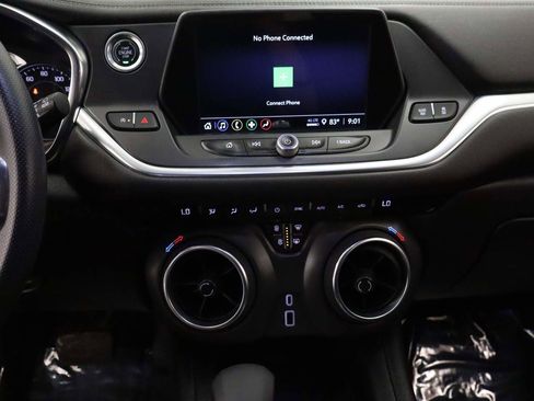 Used 2021 Chevrolet Blazer LT FWD image 10