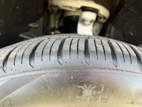 Certified 2025 Mercedes-Benz GLS 450 4MATIC image 12