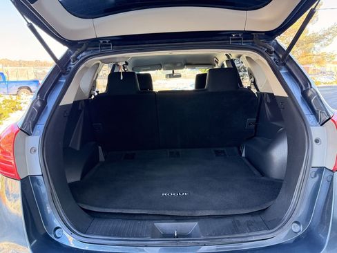 Used 2013 Nissan Rogue S w/ Special Edition Pkg image 26