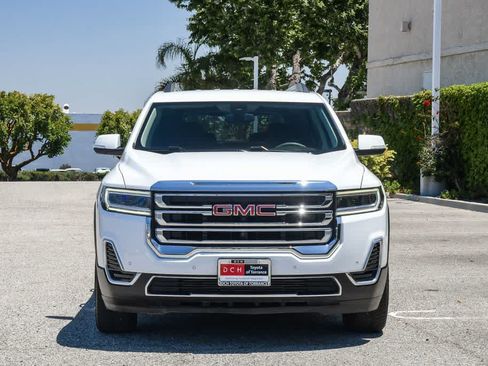 Used 2022 GMC Acadia SLE w/ Driver Convenience Package FWD image 2
