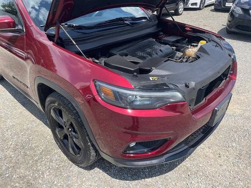 Used 2020 Jeep Cherokee Latitude Plus AWD/4WD image 26