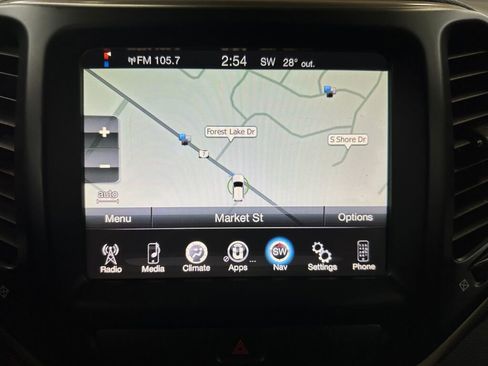 Used 2014 Jeep Cherokee Latitude image 10