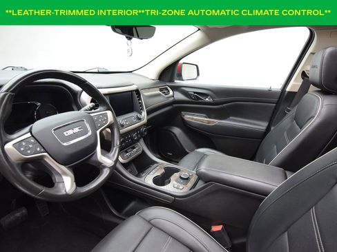 Used 2021 GMC Acadia Denali w/ Denali Technology Package image 9