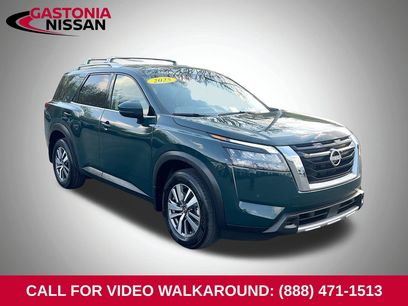 Used 2025 Nissan Pathfinder SL