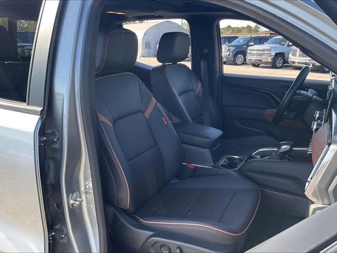 Certified 2024 GMC Canyon AT4 w/ AT4 Premium Package image 8