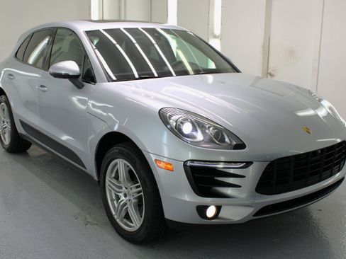 Used 2017 Porsche Macan S image 11