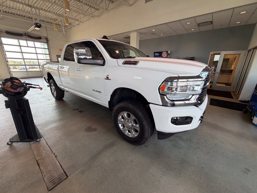Used 2024 RAM 2500 Laramie AWD/4WD image 4