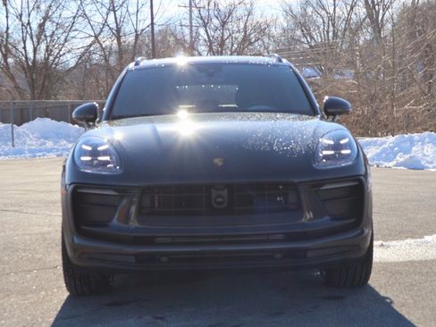 New 2026 Porsche Macan image 12
