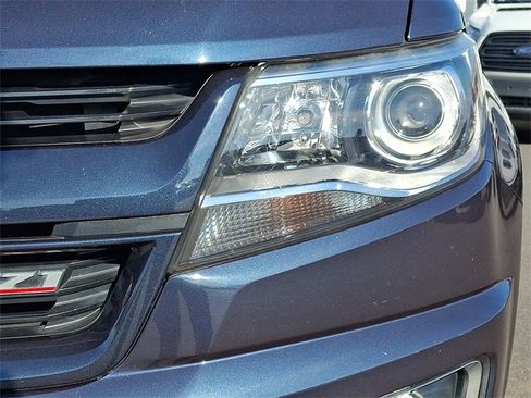 Used 2018 Chevrolet Colorado Z71 w/ Centennial Edition image 9