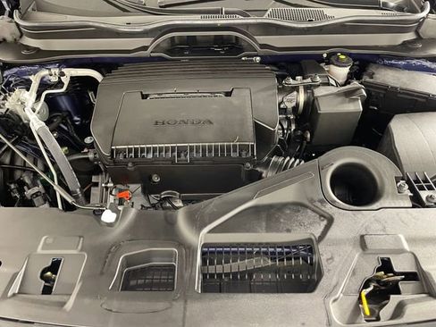 Certified 2025 Honda Pilot Elite image 21