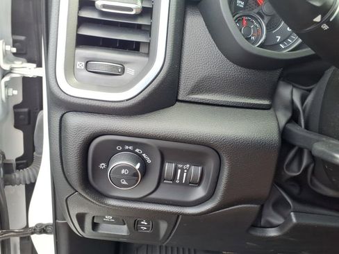 Used 2023 RAM 1500 Laramie AWD/4WD image 25