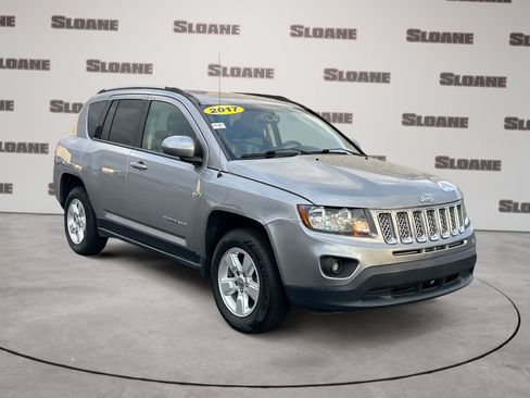 Used 2017 Jeep Compass Latitude image 7