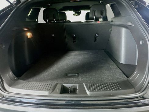 Used 2024 Chevrolet Trax RS w/ Sunroof Package image 28