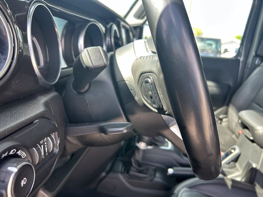 Used 2021 Jeep Wrangler Unlimited Sahara AWD/4WD image 39