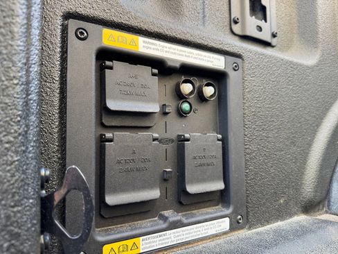 Used 2022 Ford F150 Lariat w/ Equipment Group 502A High image 19