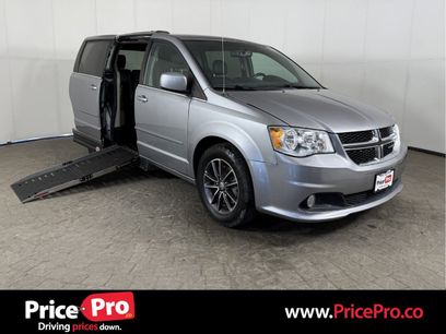 Used 2017 Dodge Grand Caravan SXT