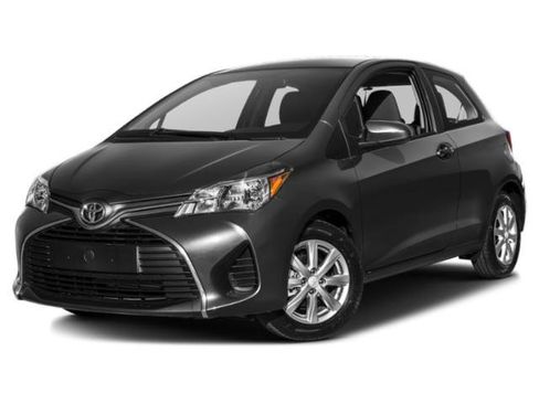 Used 2015 Toyota Yaris L image 1