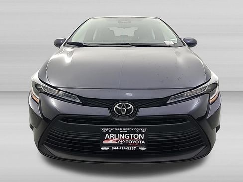 Used 2025 Toyota Corolla LE FWD image 10