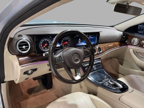 Used 2017 Mercedes-Benz E 300 4MATIC w/ Premium 1 Package image 17