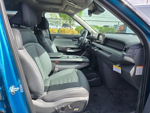 New 2026 Kia EV9 Wind AWD/4WD image 11