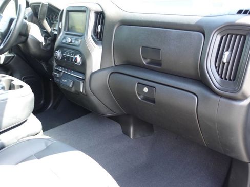 Used 2023 Chevrolet Silverado 1500 Custom AWD/4WD image 37