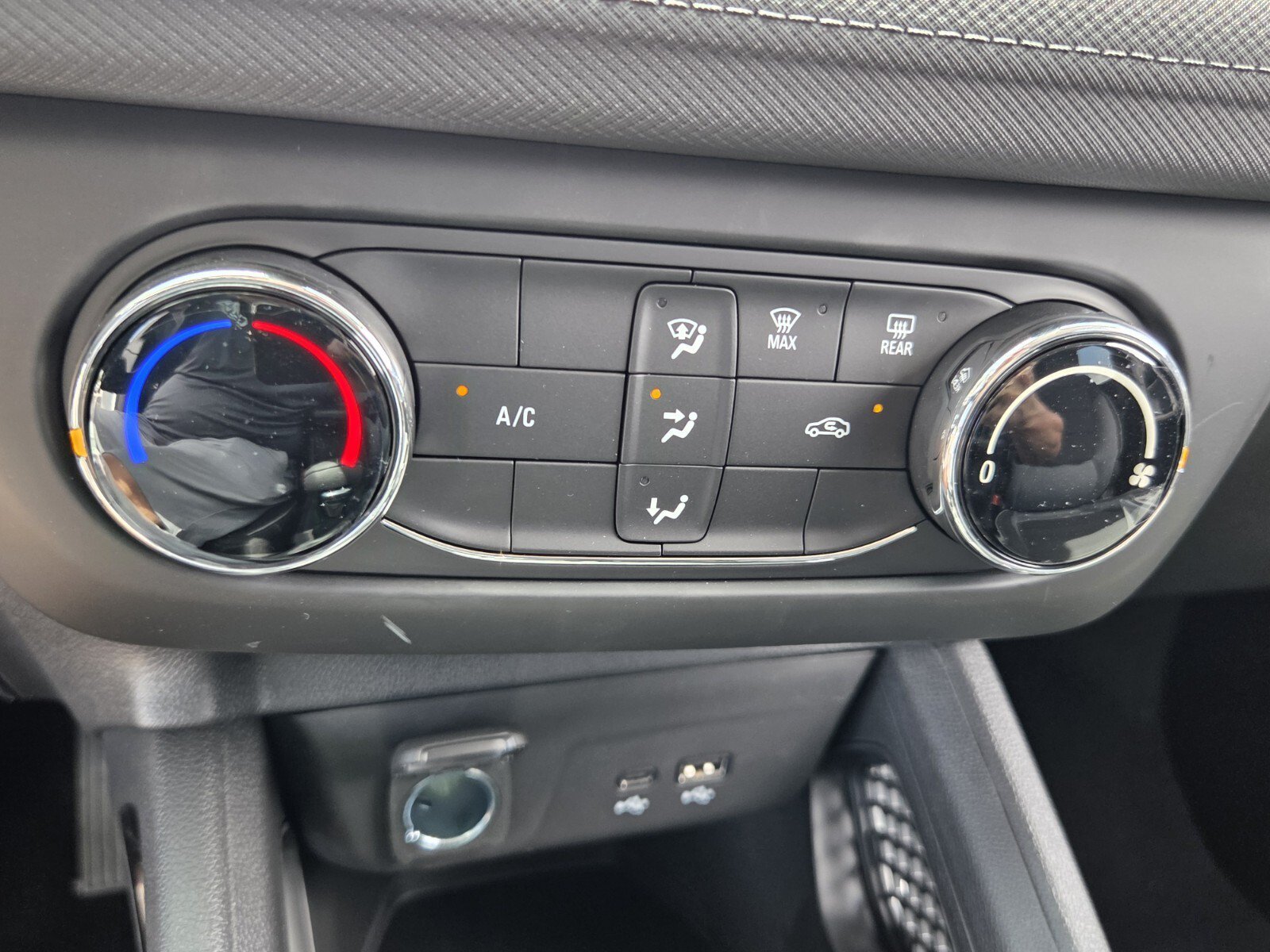 New 2026 Chevrolet TrailBlazer LS w/ LS Convenience Package FWD image 28