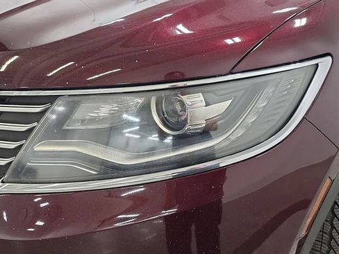 Used 2018 Lincoln MKX Select w/ Select Plus Package AWD/4WD image 29
