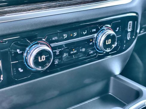 New 2026 GMC Sierra 1500 Elevation image 22