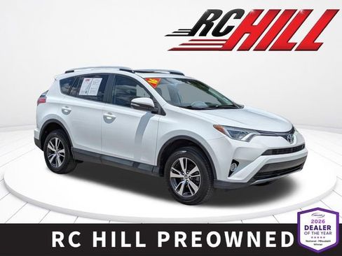 Used 2016 Toyota RAV4 XLE FWD image 1